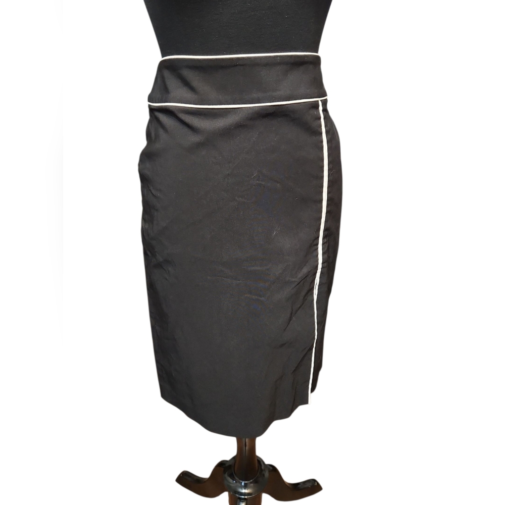 Bebe Elegant Black Skirt with White Trim Sz 8